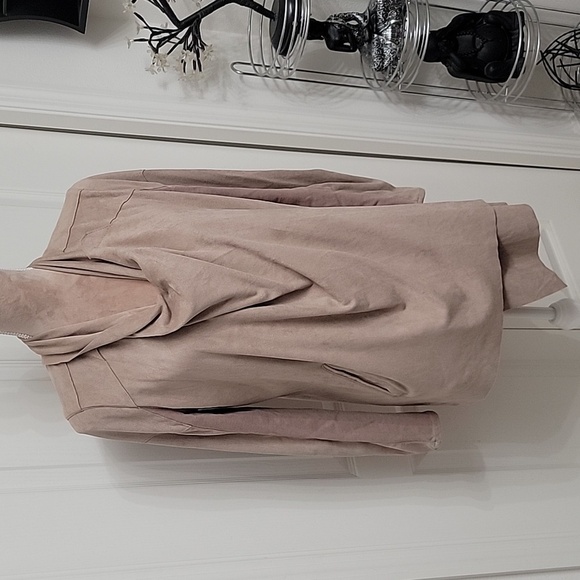 BlankNYC, Size M, Faux Suede Wrap Jacket / Shawl / Cardigan. Excellent Cond. - Picture 1 of 10